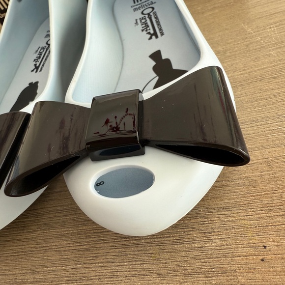 MINI MELISSA -
MEL DREAMED BY MELISSA ALICE IN WONDERLAND SHOES - Picture 6 of 11